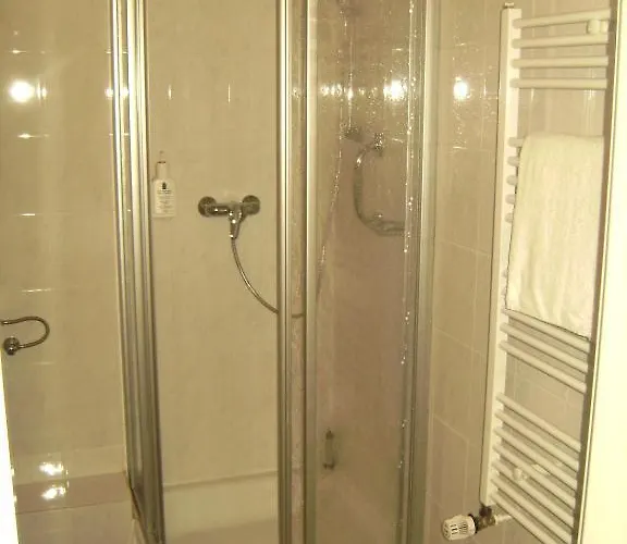 Reuterhof Отель Дармштадт